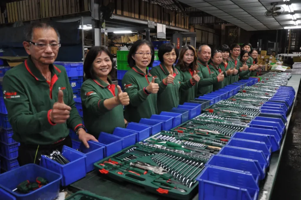 Evolving Mobility: How Precision Engineering Transforms People’s Interaction with Tools 6 Mobility: It’s All About People’s Mindset